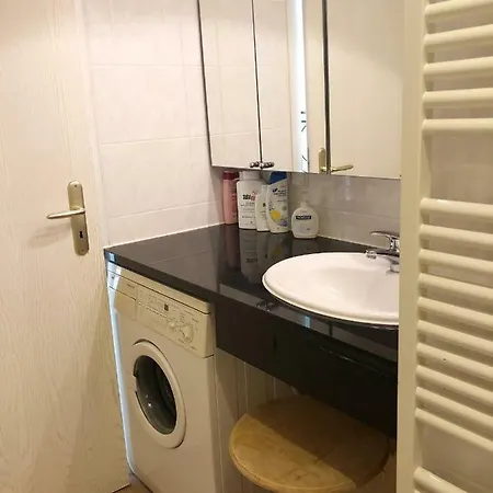 Goodrest Mainstation Apartment